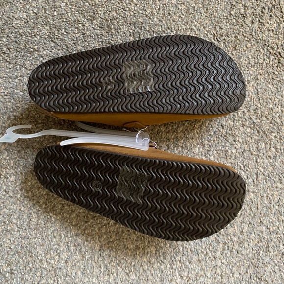 Universal Thread Mule Clog - Picture 4 of 4